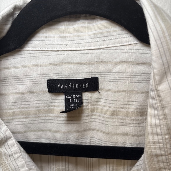 Van Huesen Men's Short Sleeve Button-Up Striped Shirt, Beige/White, Size XXL - Picture 3 of 4